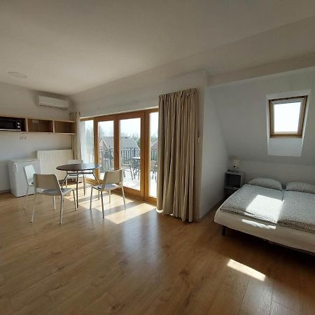 Familia Apartmanhaz Keszthely Exterior foto
