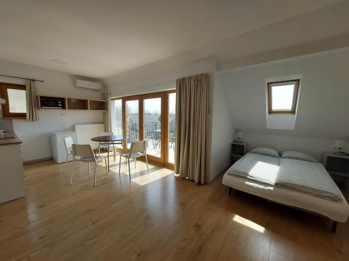 Familia Apartmanhaz Keszthely Exterior foto
