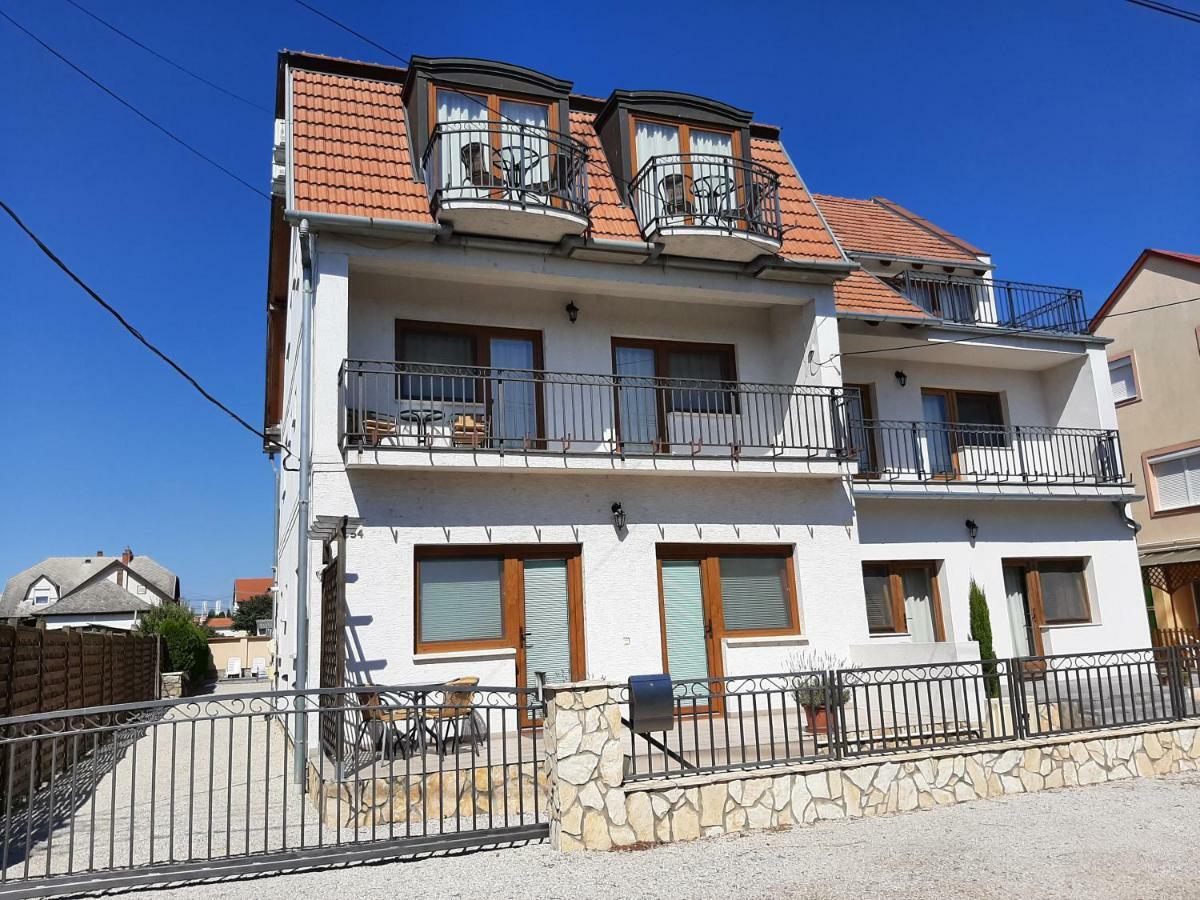 Familia Apartmanhaz Keszthely Exterior foto