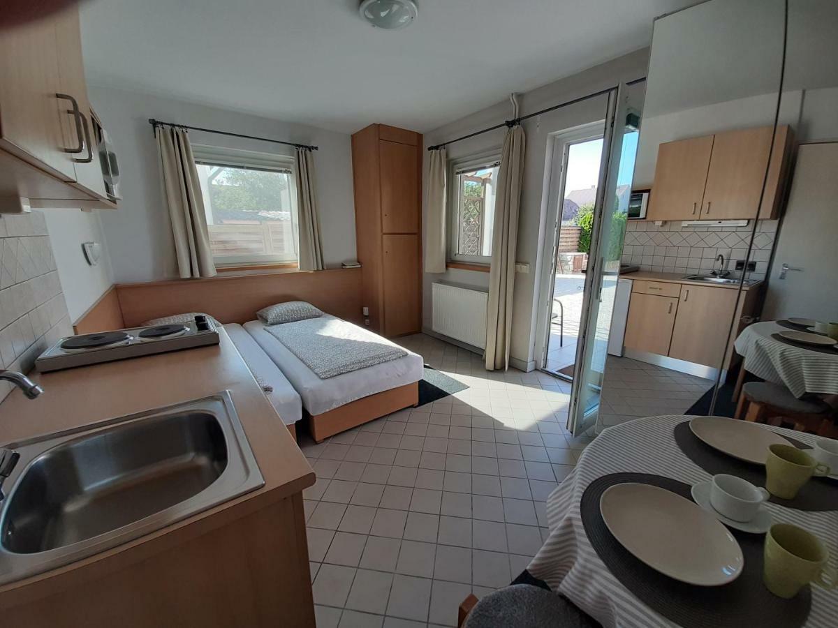 Familia Apartmanhaz Keszthely Exterior foto