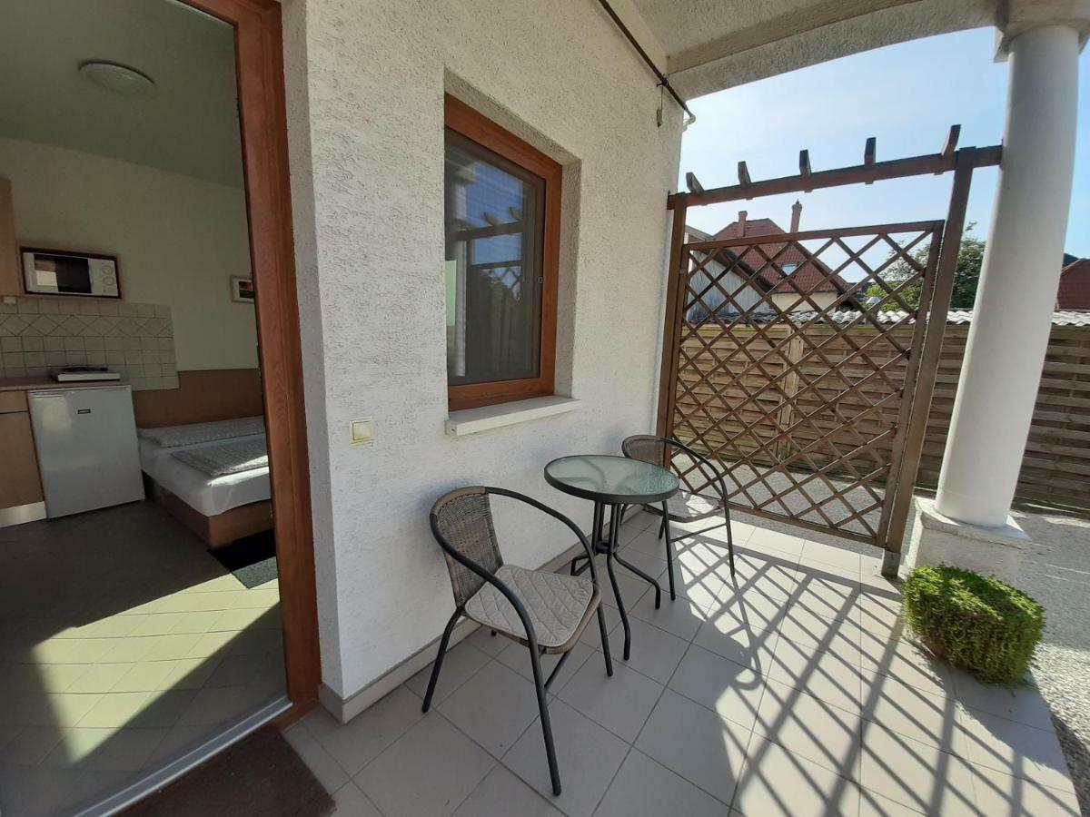Familia Apartmanhaz Keszthely Exterior foto