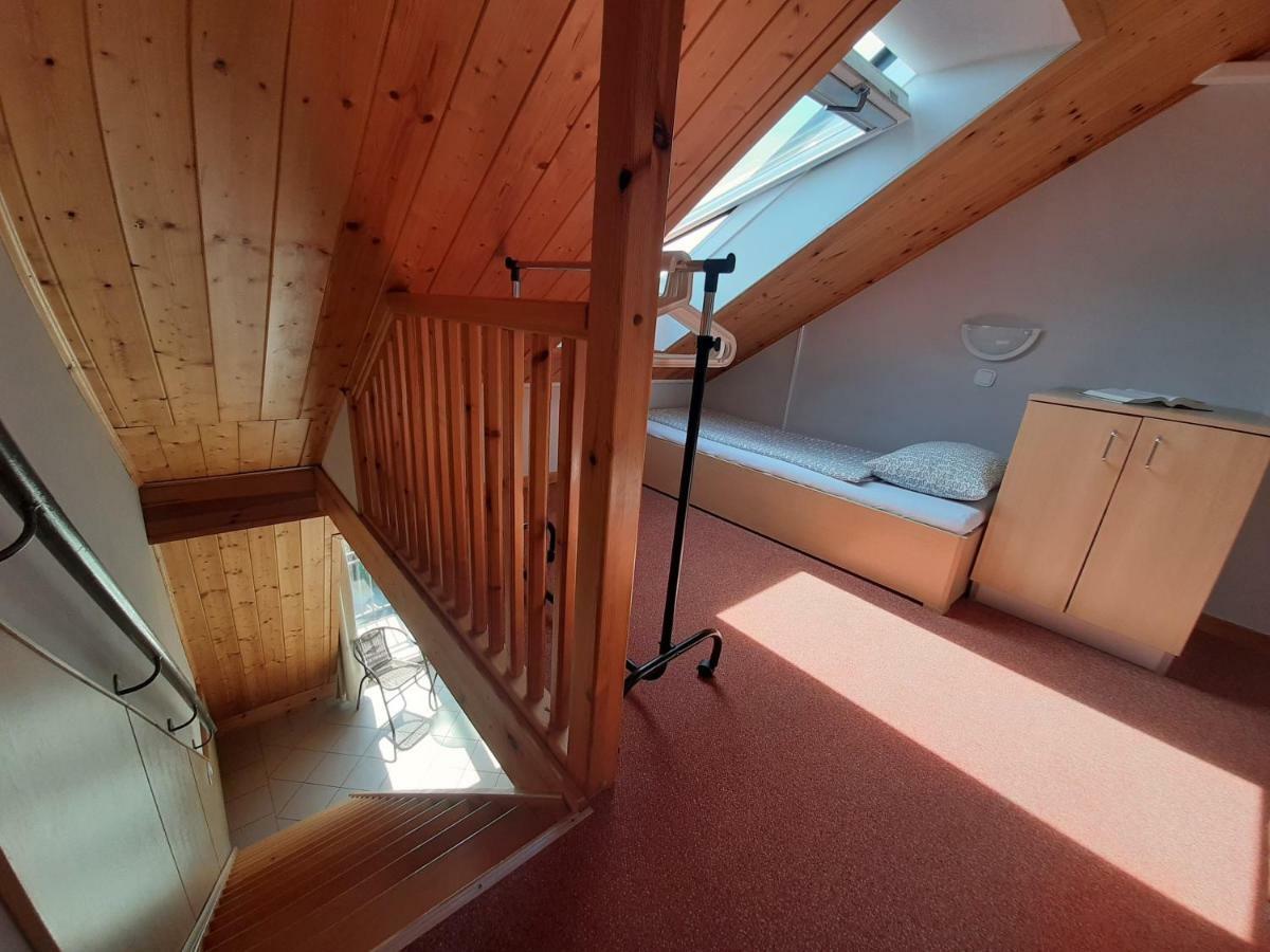 Familia Apartmanhaz Keszthely Exterior foto