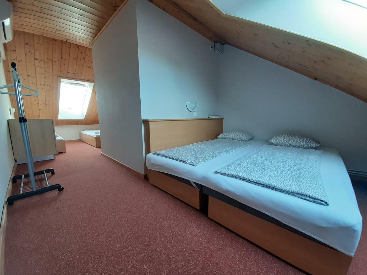 Familia Apartmanhaz Keszthely Exterior foto