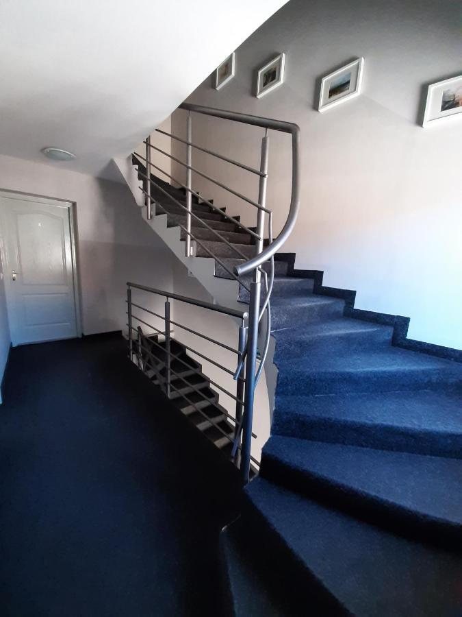 Familia Apartmanhaz Keszthely Exterior foto
